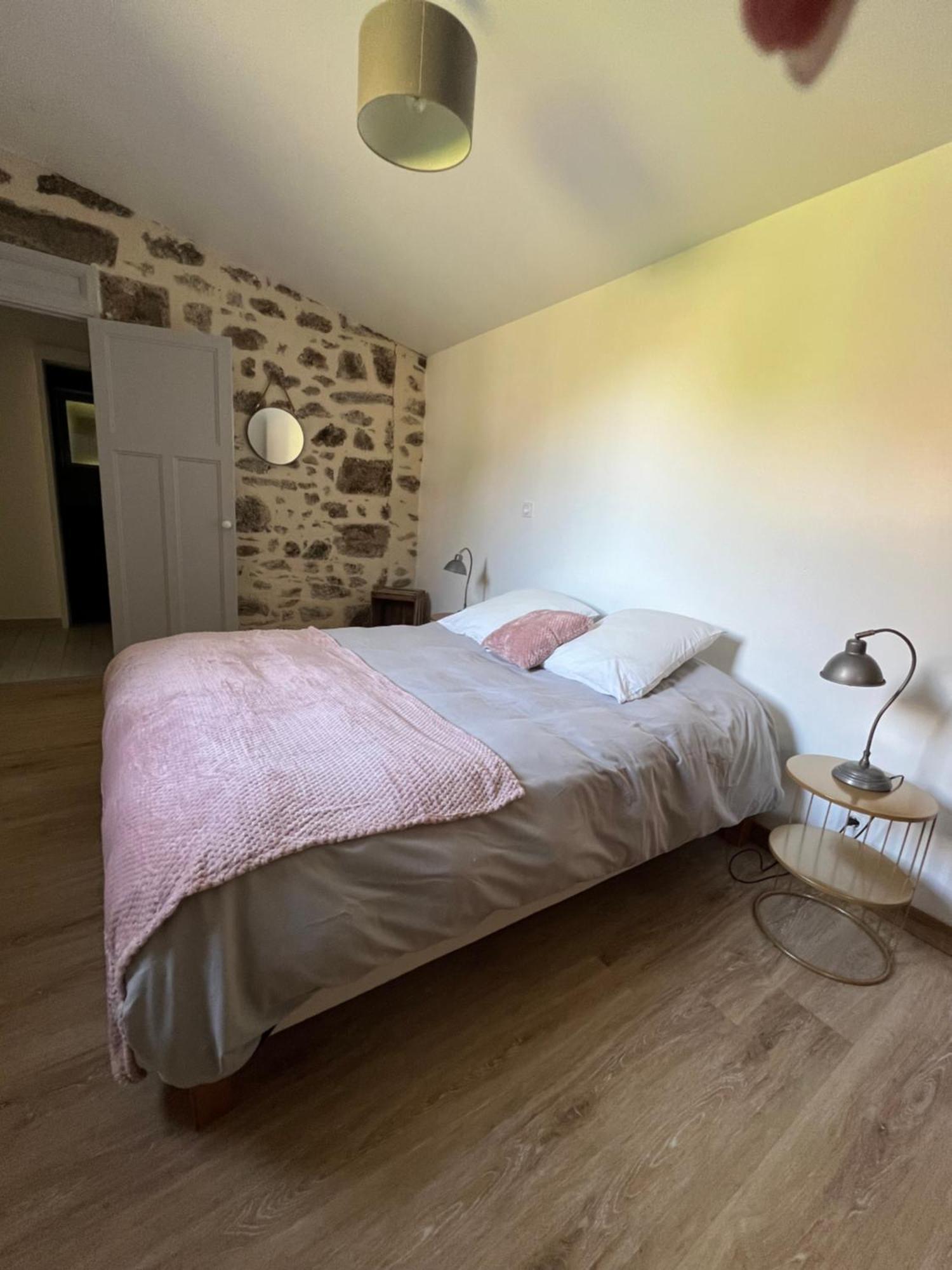 La Remise 4 Etoiles Villa Saint-Hilaire-de-Mortagne ภายนอก รูปภาพ